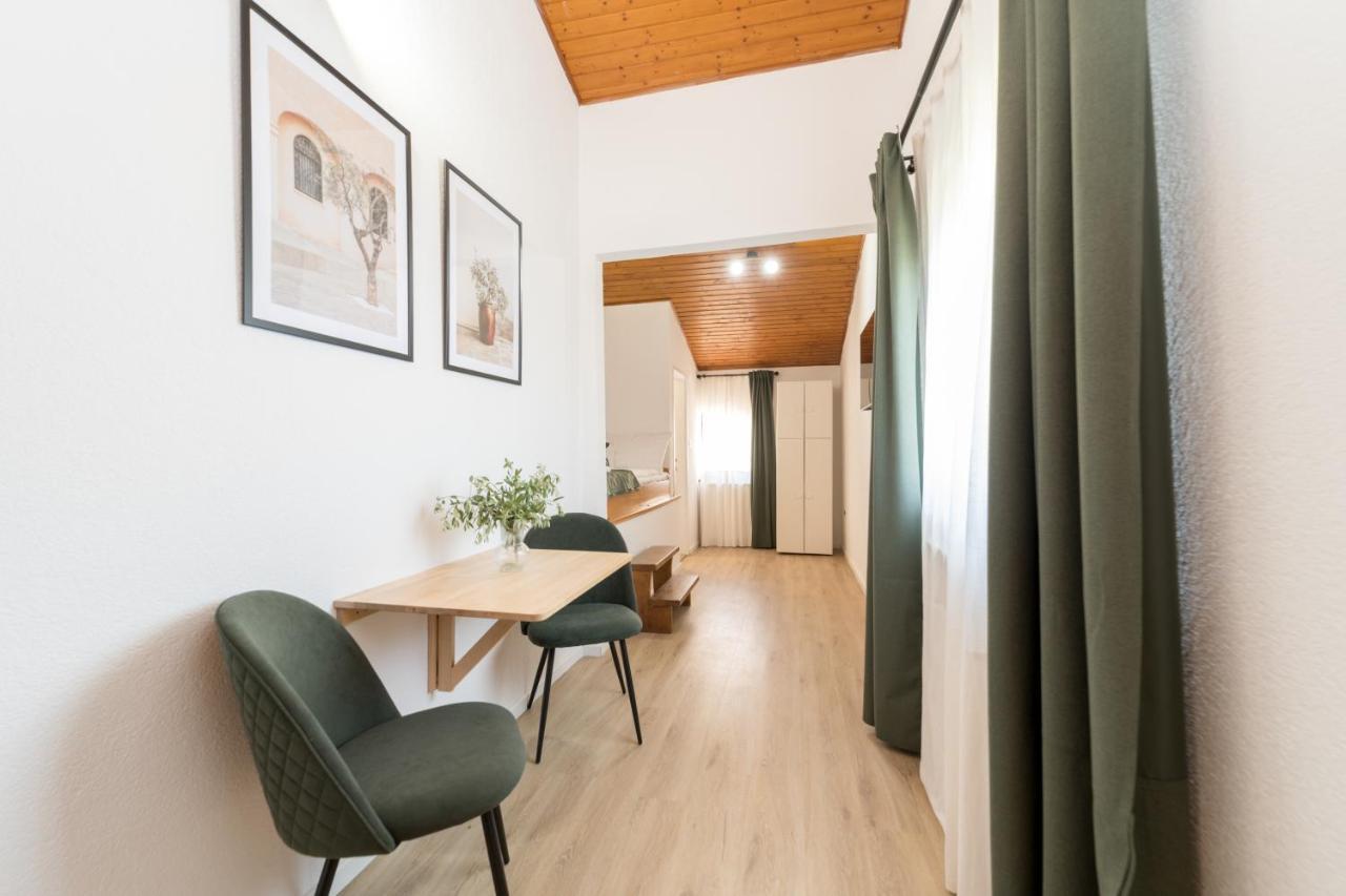 Bb Olive Bed and Breakfast Seget  Exteriör bild