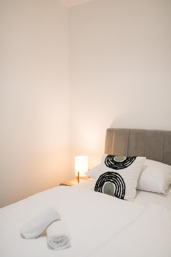 Bb Olive Bed and Breakfast Seget  Exteriör bild